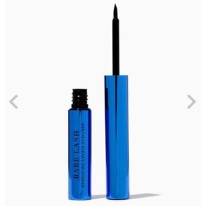 Babe Lash Enriching Liquid Eyeliner